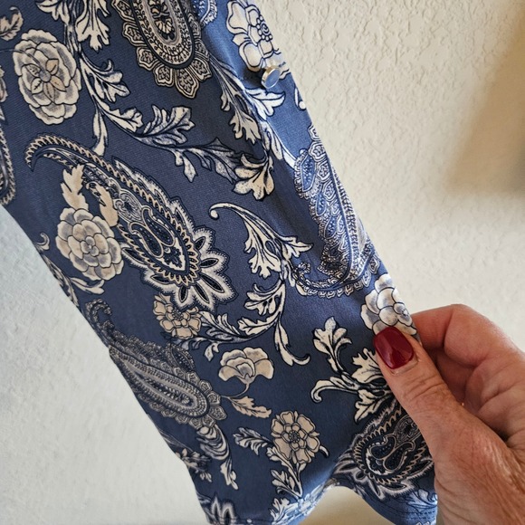 CATO Woman Size XL Tunic Blouse NWOT Liquid Knit Paisley Print Roll Tab Sleeve - Picture 4 of 8